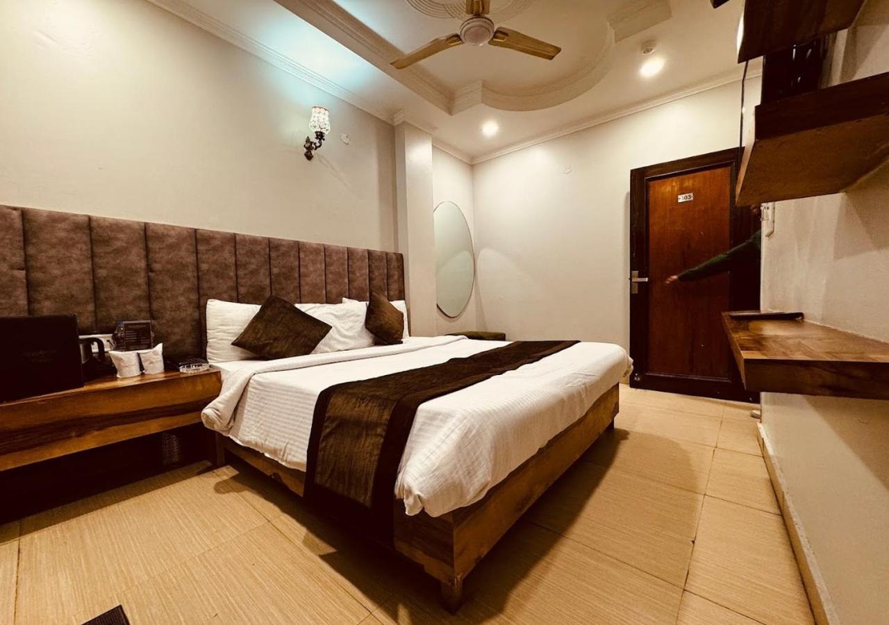 Hotel Jai Balaji, Paharganj, New Delhi Railway Station Bagian luar foto