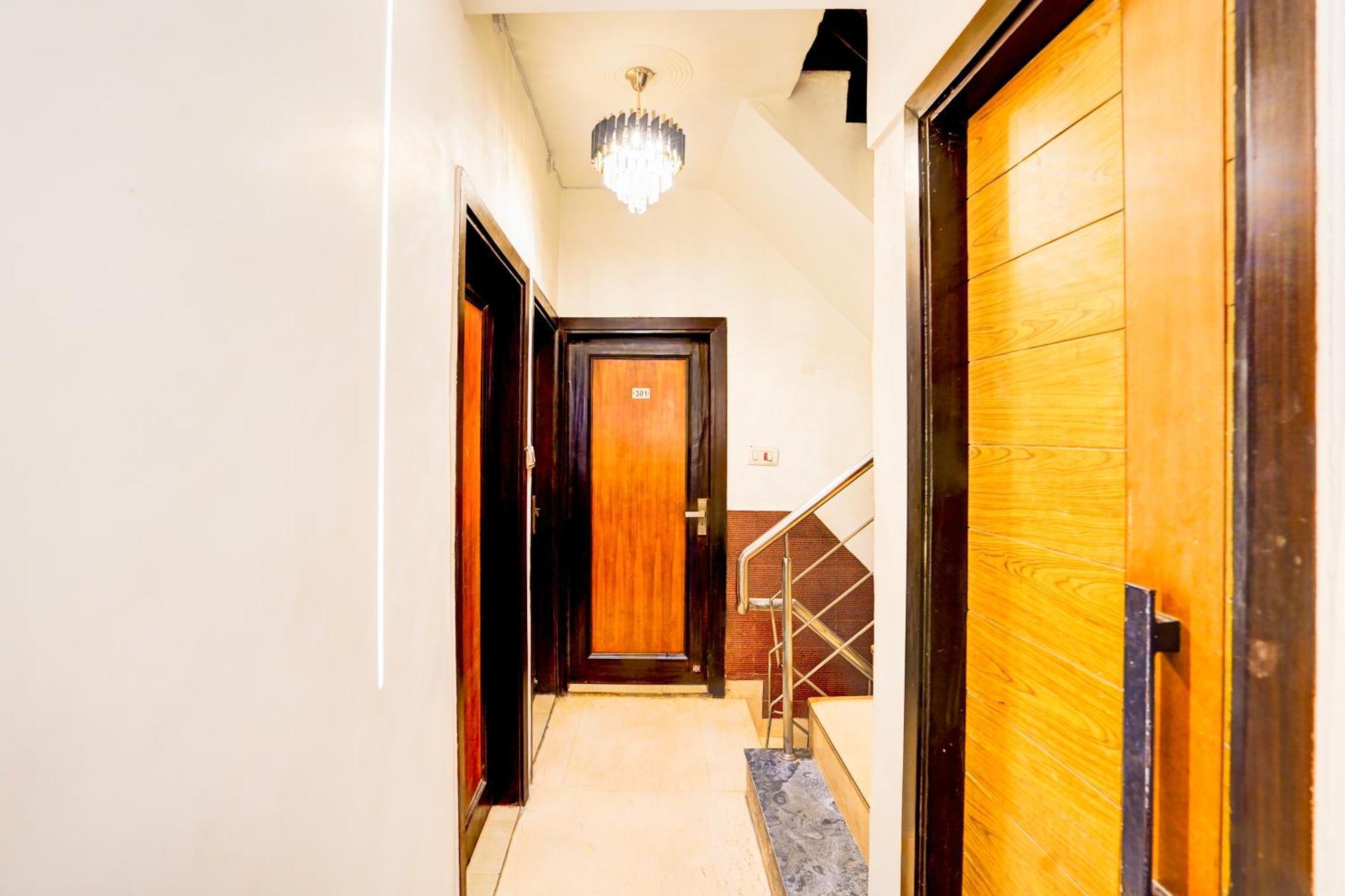 Hotel Jai Balaji, Paharganj, New Delhi Railway Station Bagian luar foto