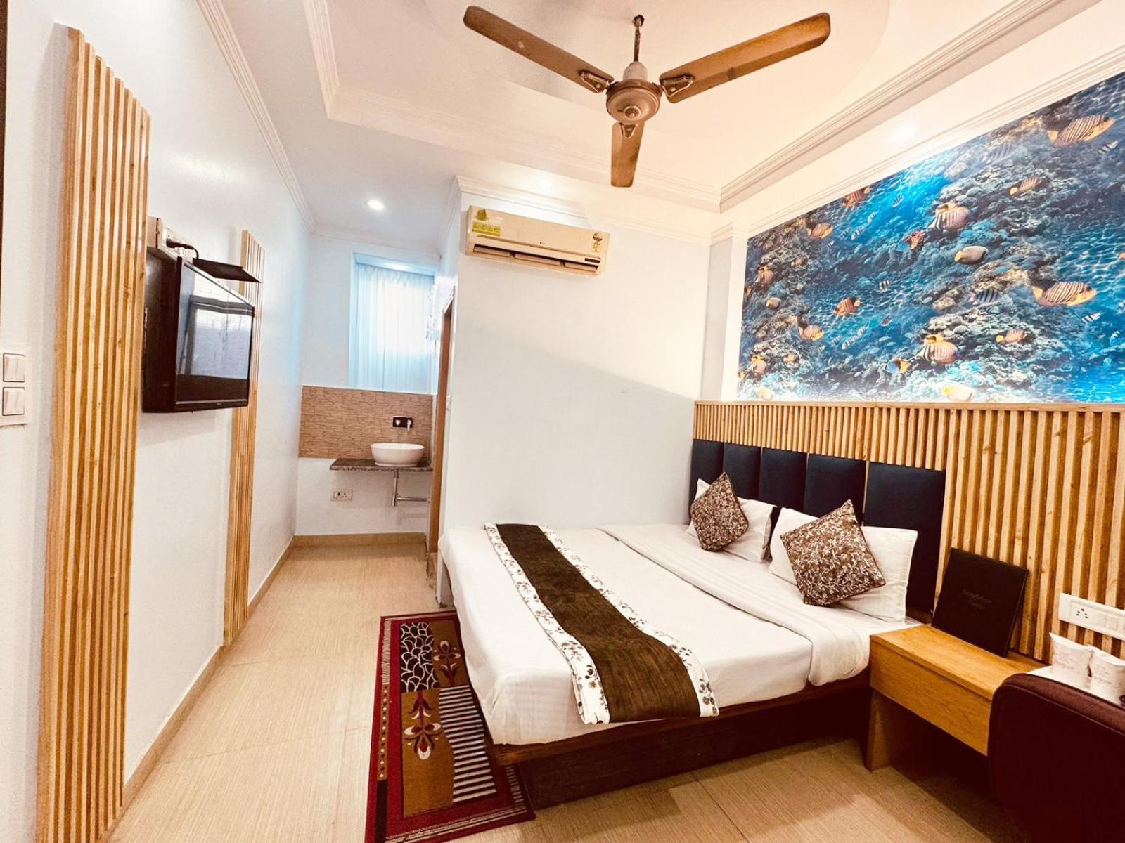 Hotel Jai Balaji, Paharganj, New Delhi Railway Station Bagian luar foto