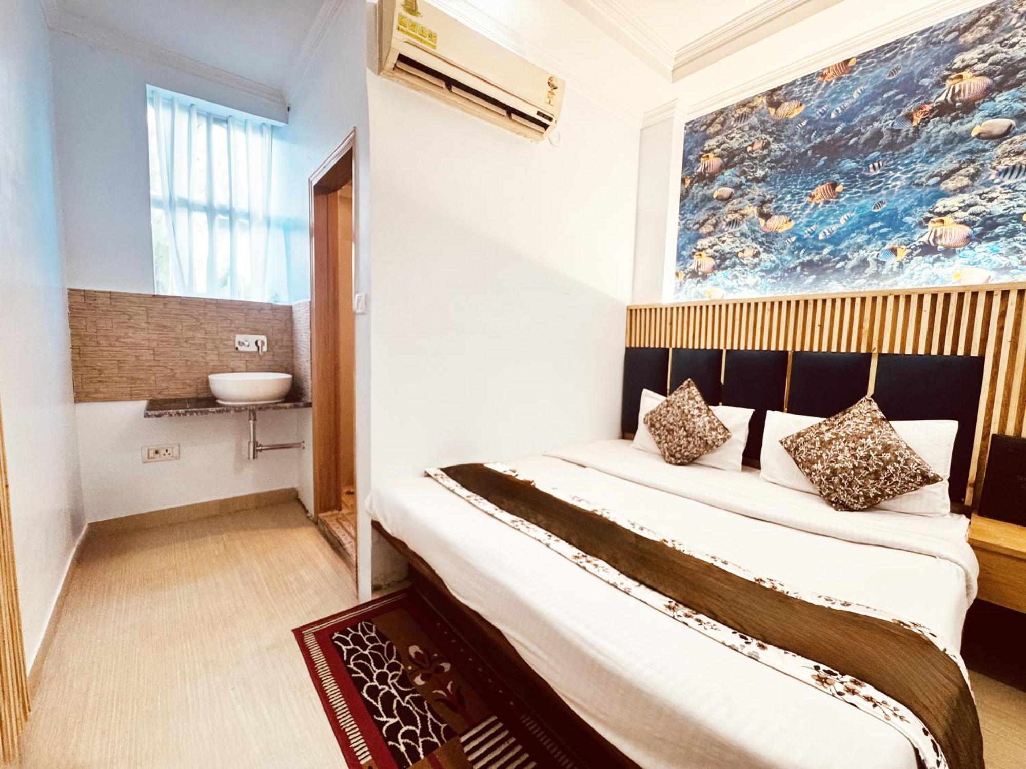 Hotel Jai Balaji, Paharganj, New Delhi Railway Station Bagian luar foto