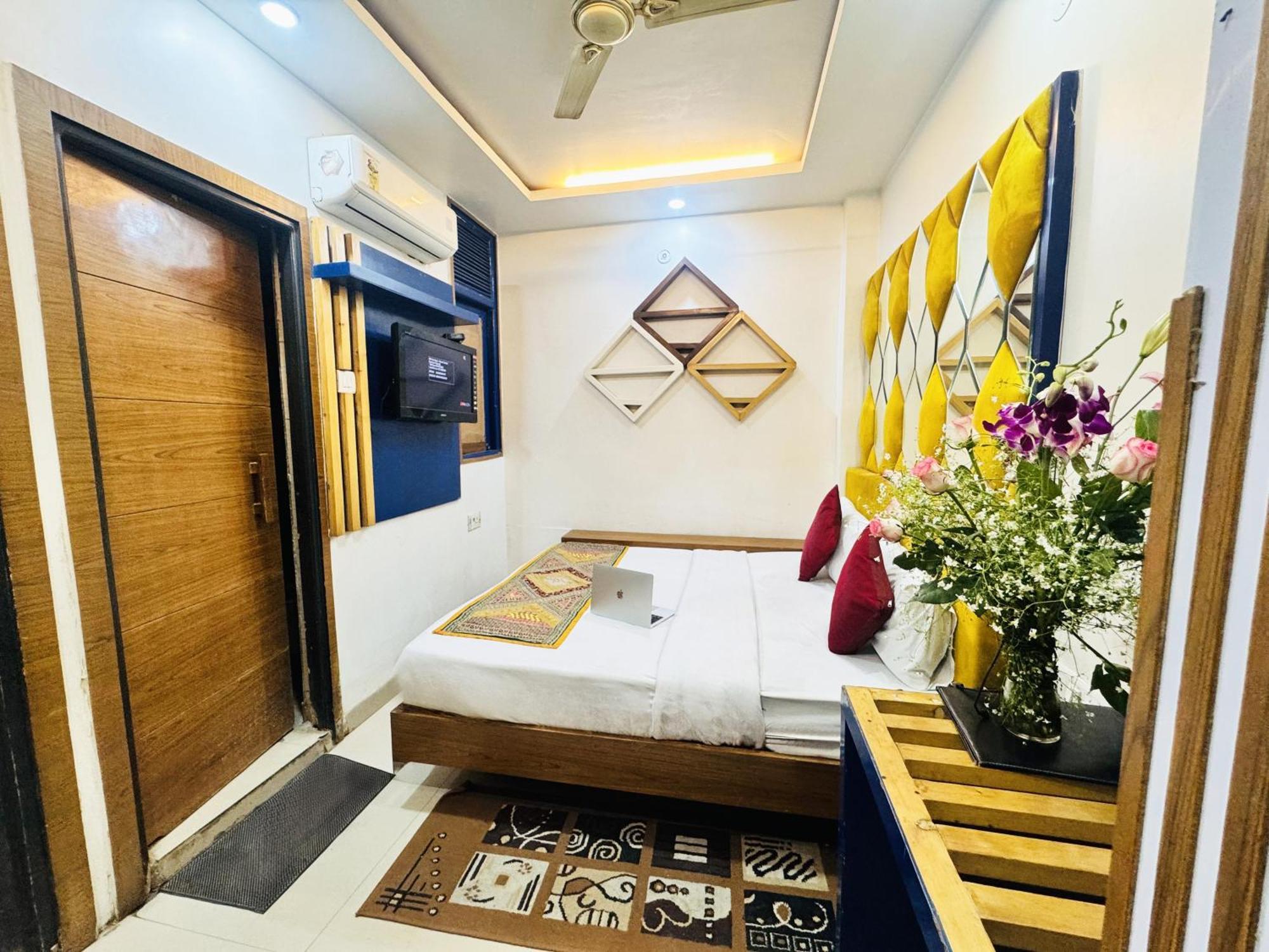 Hotel Jai Balaji, Paharganj, New Delhi Railway Station Bagian luar foto