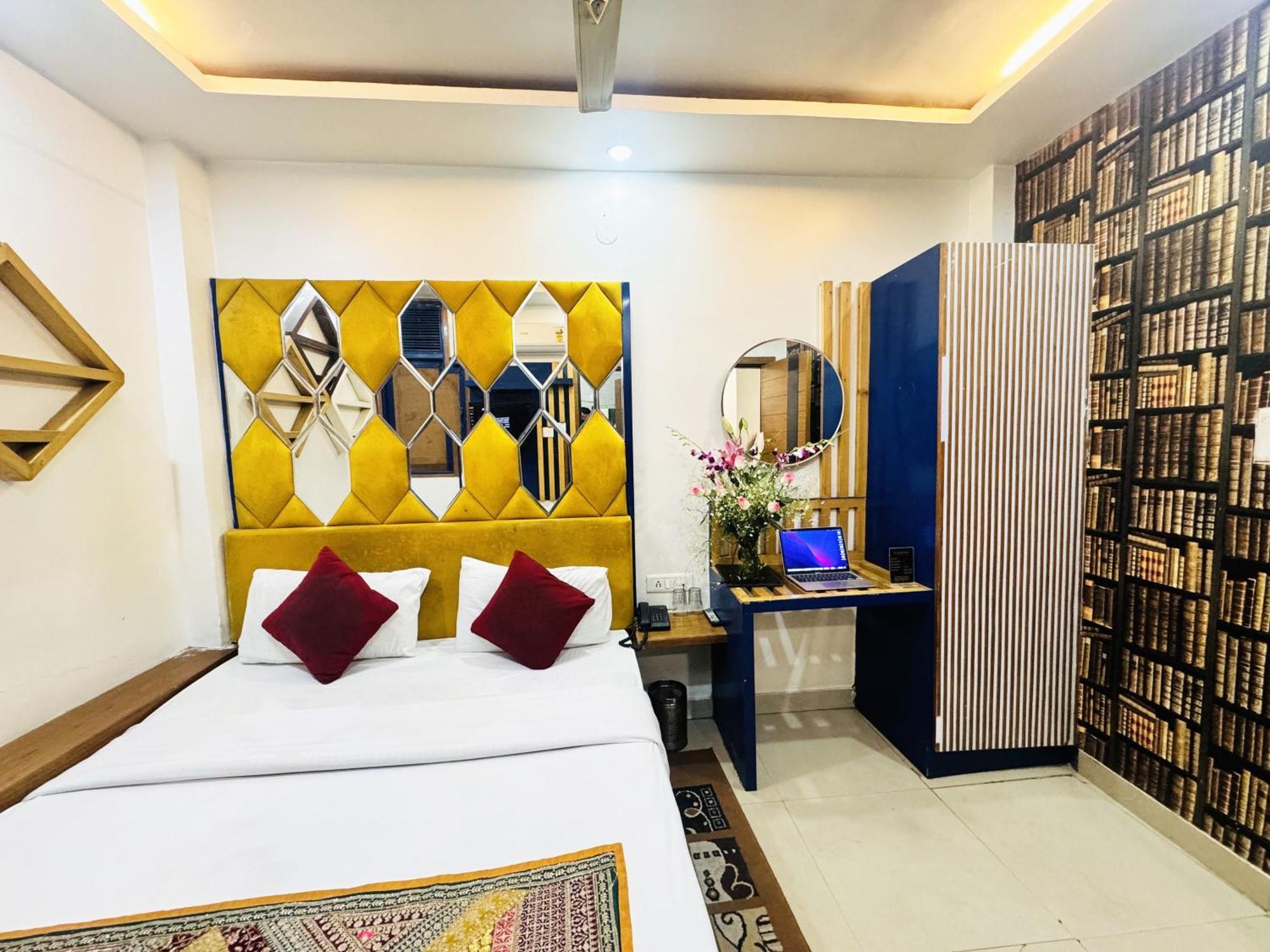 Hotel Jai Balaji, Paharganj, New Delhi Railway Station Bagian luar foto