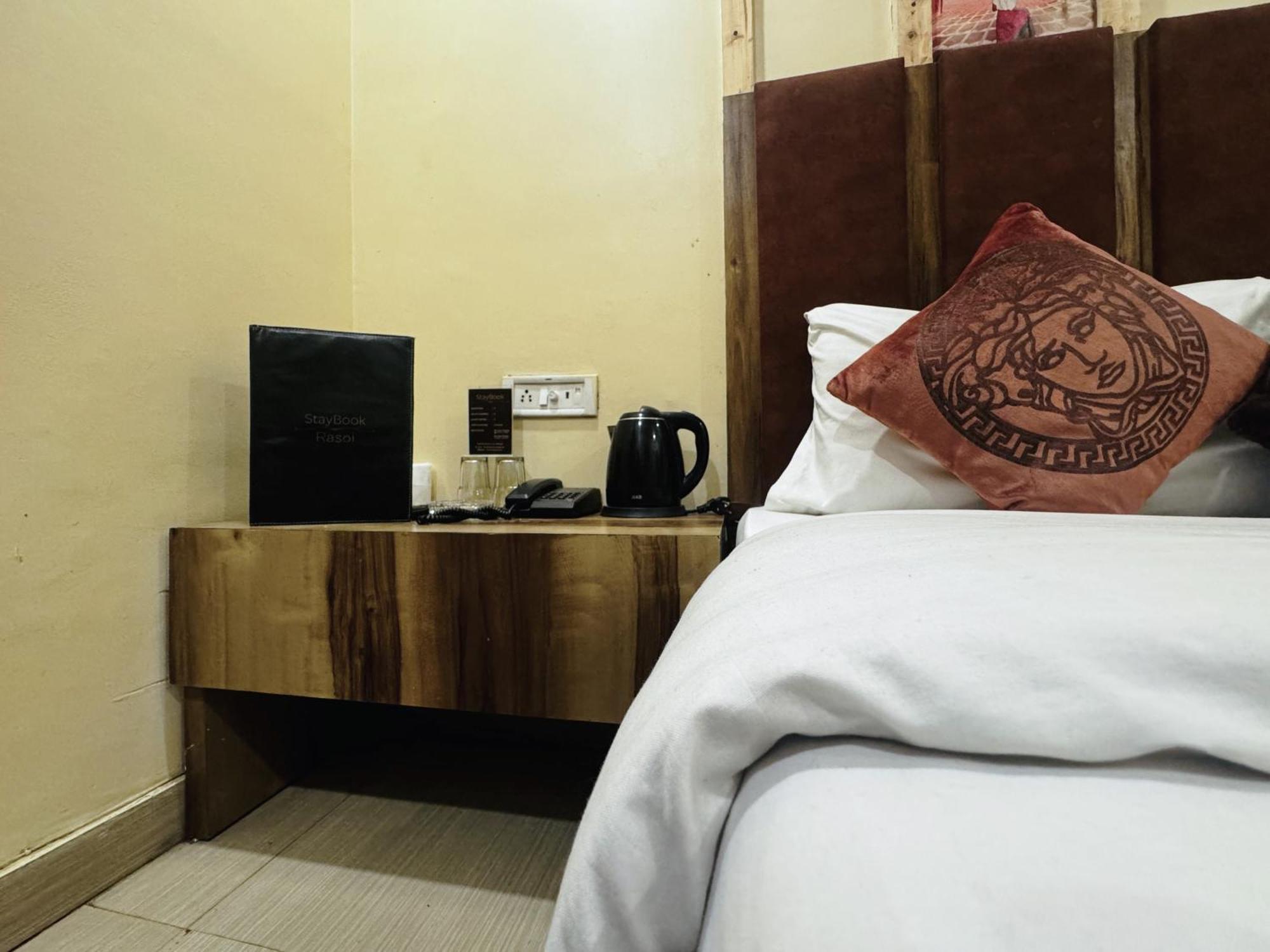 Hotel Jai Balaji, Paharganj, New Delhi Railway Station Bagian luar foto