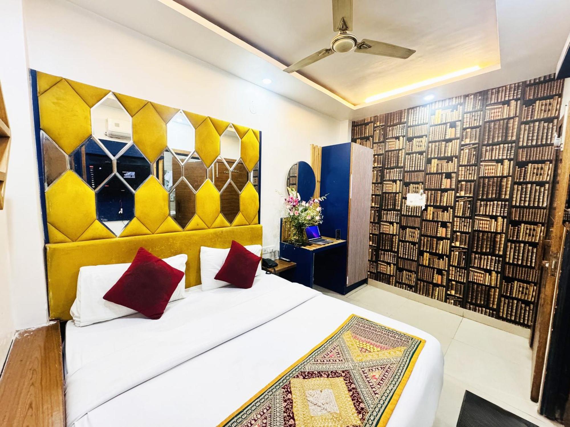 Hotel Jai Balaji, Paharganj, New Delhi Railway Station Bagian luar foto