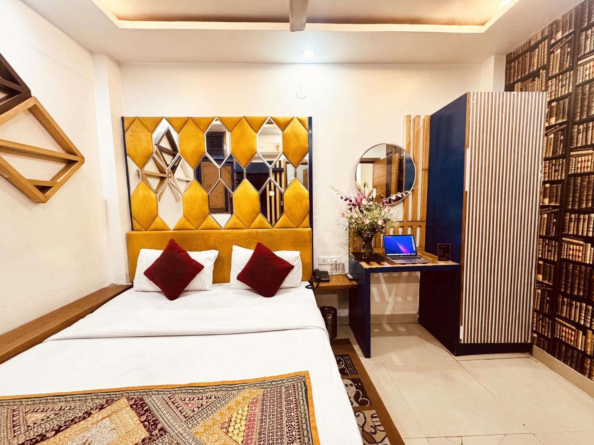 Hotel Jai Balaji, Paharganj, New Delhi Railway Station Bagian luar foto